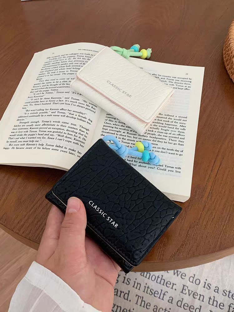 Small Stylish Wallet – Code R181 S1