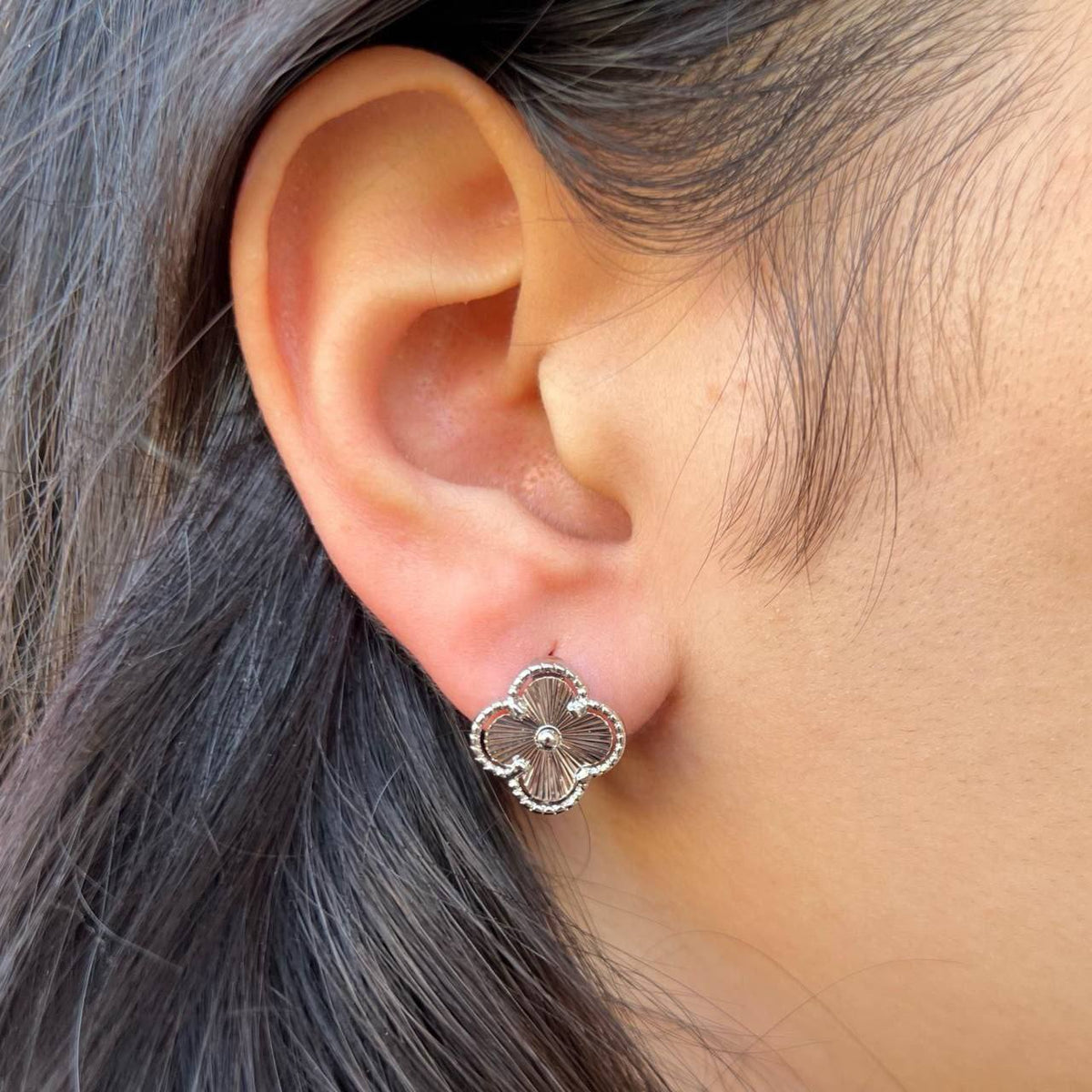 Chinese Gold Stud Earrings for Kids S1