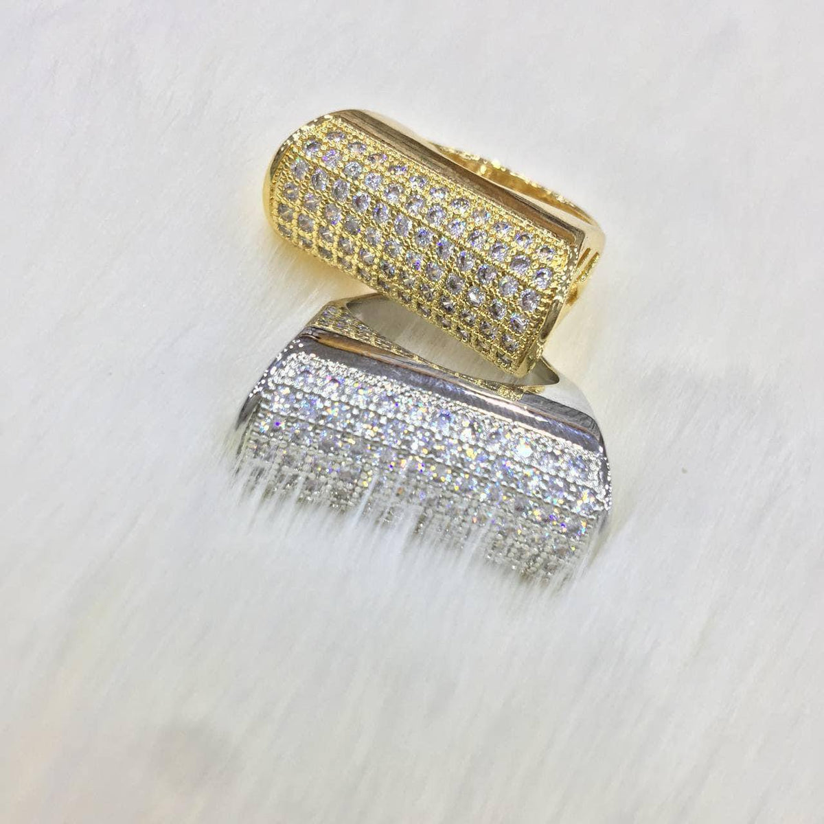 Chinese Gold Handbag Ring with Zircon Stones S1