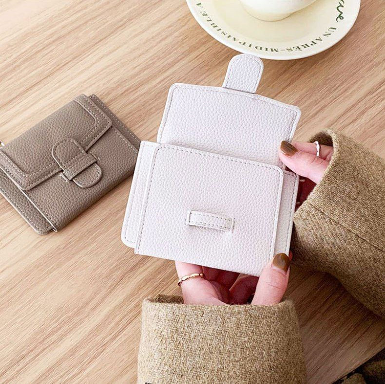 High-Quality Card Holder S1 – Code R176