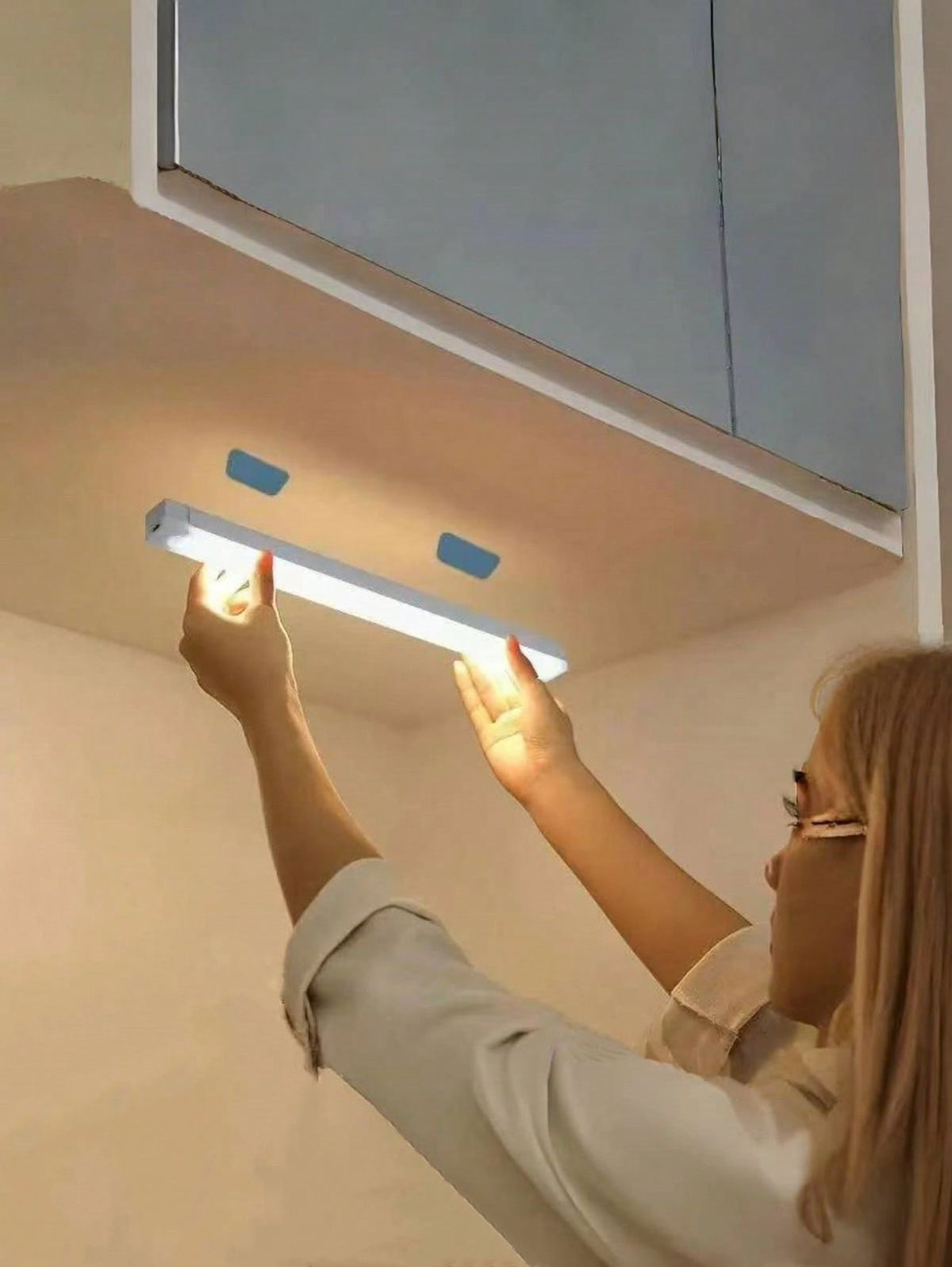 Wireless Motion Sensor LED Night Light – 30 cm Rechargeable Magnetic Lamp