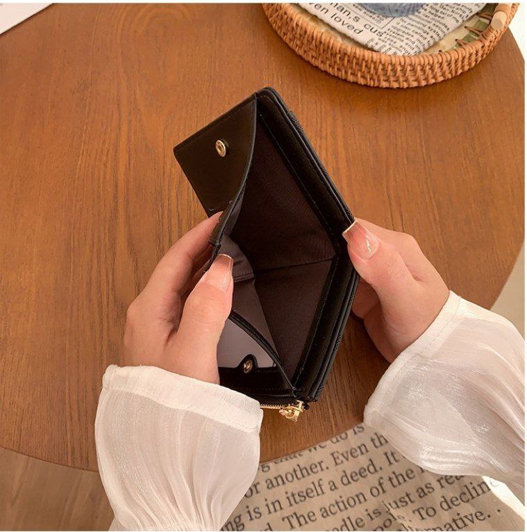 Ultra-Slim Leather Wallet S1 code:1692