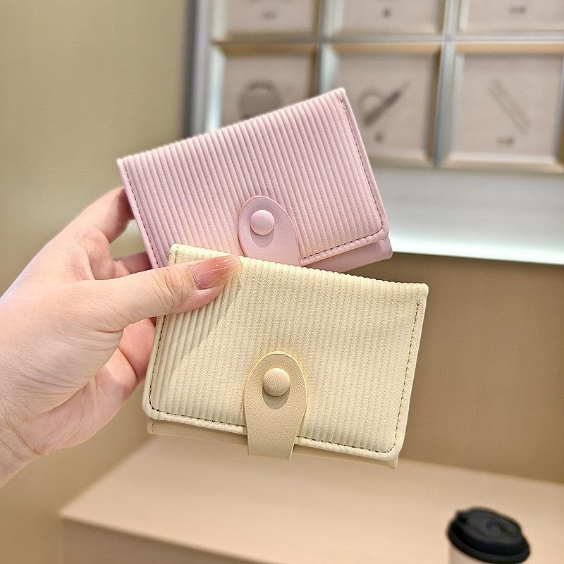 Small Stylish Wallet – Code R182  S1