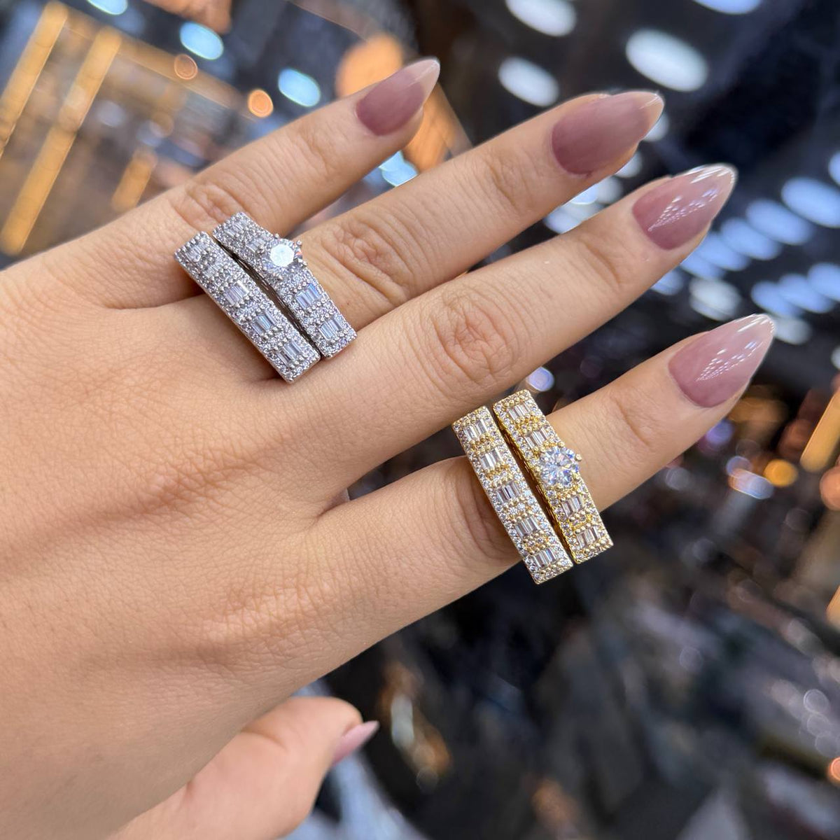 Chinese Gold Twin Rings with Zircon Stones    S1