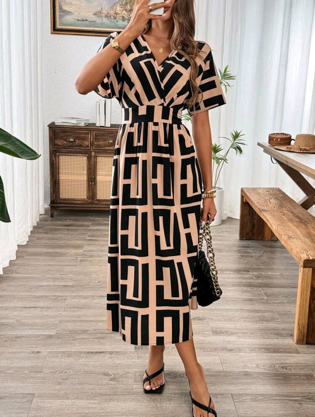Product Name:
SHEIN Clasi Long Sleeve A-Line Maxi Dress with Solid/Printed Design and Cinched Waist